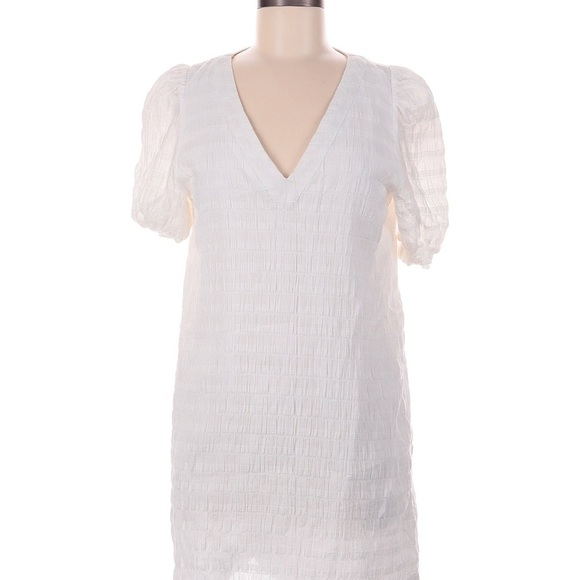 BB Dakota Cream V-Neck Dress - Picture 1 of 3